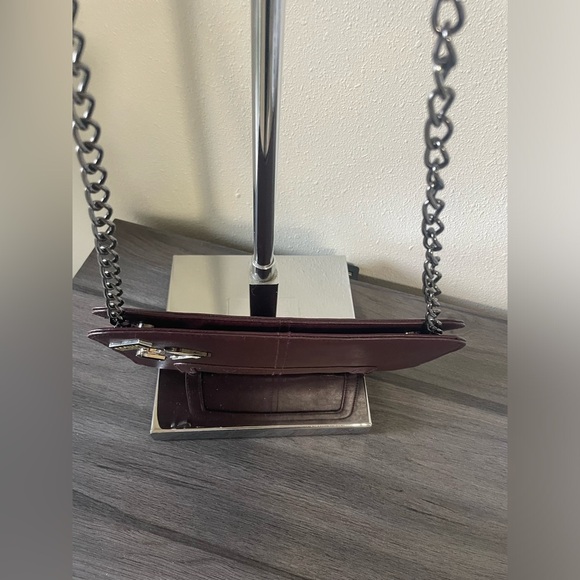 👛 Circus by Sam Edelman Burgundy Wine Red Chain Strap Crossbody/Tote Bag NWOT - Picture 7 of 8